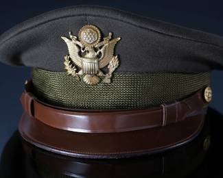 US Army Military Dress Visor Cap Hat	Size: unmarked look like 7.25	199123
