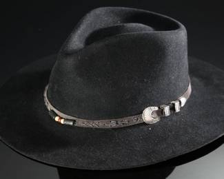 Vintage The Gun Club by Stetson Black Western Cowboy Hat With Silver & Leather Trim Band 58/7 1/4	6 x 15 x 15 in	198019
