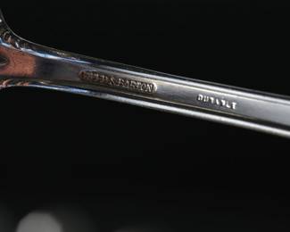 Reed & Barton The Plaza New York Silver Plate Flatware Set Silverware 	Case: 3.5x17x11.5in	199109
