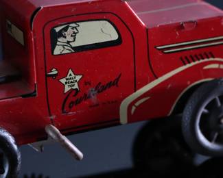 1950s Vintage Walt Reach Toy Courtland Wind-Up Red Dump Truck  Tin Litho 	2.75x2.75x7.25in	196122
