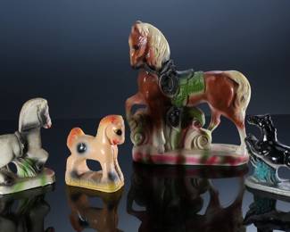 Lot of 4 Vintage Carnival Chalkware Horses Figure Statues	Brown horse 11x9x2.5 in white horse 6.5x4.5x2 in black horse 5x5x2 in tan horse 5.5x4x2 in	198055
