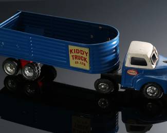 Vintage Japan "Kiddy Truck Co"&nbsp;Truck with Trailer Tin Toy 	4x3.5x13in	196143
