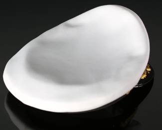 US Navy Officers Dress Visor Cap Hat White	Size: unmarked look like 7.25	199125
