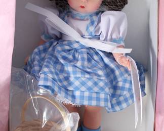 Madame Alexander Doll - Dorthy With Toto Style # 13201 - 2000 Wizard of Oz Collection - With tags in Original Box	3 x 5.5 x 9 in	198003
