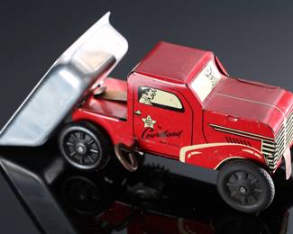 1950s Vintage Walt Reach Toy Courtland Wind-Up Red Dump Truck  Tin Litho 	2.75x2.75x7.25in	196122
