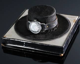 Vintage Kids Zorro Wrist Watch on Display Disney	Display: 2x4.5x4.5in	196095
