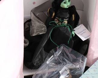 Madame Alexander Doll - Wicked Witch of the West Style # 13270 - 1997 Wizard of Oz Collection - With tags in Original Box	4 x 9.5 x 12.5 in	198001
