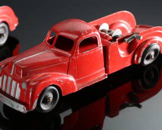 Lot of 2 Vintage Hubley 474 Kiddie Tow Truck Toys 	3x3x9.75in	196066
