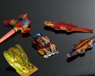 Lot of 5 Vintage Japan Tin Litho toy Noise Makers Clickers 	Frog: 1x1.8x3.1in	196212

