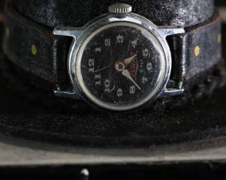 Vintage Kids Zorro Wrist Watch on Display Disney	Display: 2x4.5x4.5in	196095
