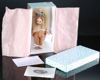 Madame Alexander Doll - The Cowardly Lion Style # 13220 - 1993 Wizard of Oz Collection - With tags in Original Box	3 x 5.5 x 10.5 in	198008
