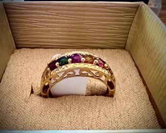 Gold and semi- precious stone ring 