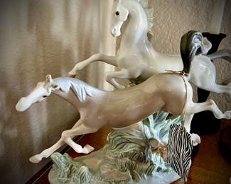 Horses galloping: Lladro 