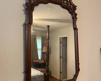 This is the prettiest mirror at this sale.