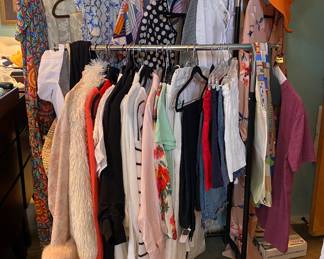 Stylish ladies clothing just right for the Texas heat