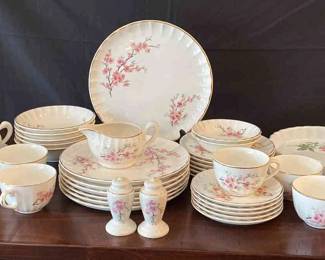 "Woodside Plantation: Anderson Mill" in Aiken, SC. Closing Wed 3/20 at 8p. Pickup is Fri 3/22 12-6p. Shipping is available on most items. Please click here to view more photos, descriptions, and current bids:&nbsp;https://ctbids.com/estate-sale/26815