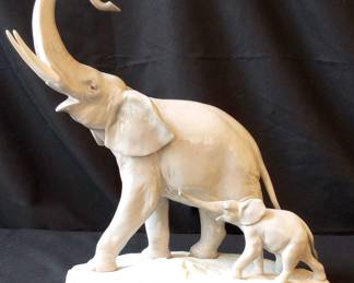 "Woodside Plantation: Anderson Mill" in Aiken, SC. Closing Wed 3/20 at 8p. Pickup is Fri 3/22 12-6p. Shipping is available on most items. Please click here to view more photos, descriptions, and current bids:&nbsp;https://ctbids.com/estate-sale/26815