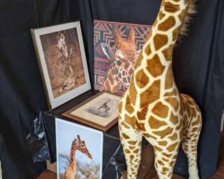 "Woodside Plantation: Anderson Mill" in Aiken, SC. Closing Wed 3/20 at 8p. Pickup is Fri 3/22 12-6p. Shipping is available on most items. Please click here to view more photos, descriptions, and current bids:&nbsp;https://ctbids.com/estate-sale/26815