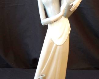 "Woodside Plantation: Anderson Mill" in Aiken, SC. Closing Wed 3/20 at 8p. Pickup is Fri 3/22 12-6p. Shipping is available on most items. Please click here to view more photos, descriptions, and current bids:&nbsp;https://ctbids.com/estate-sale/26815