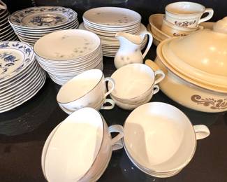 Royal Doulton Thistledown 