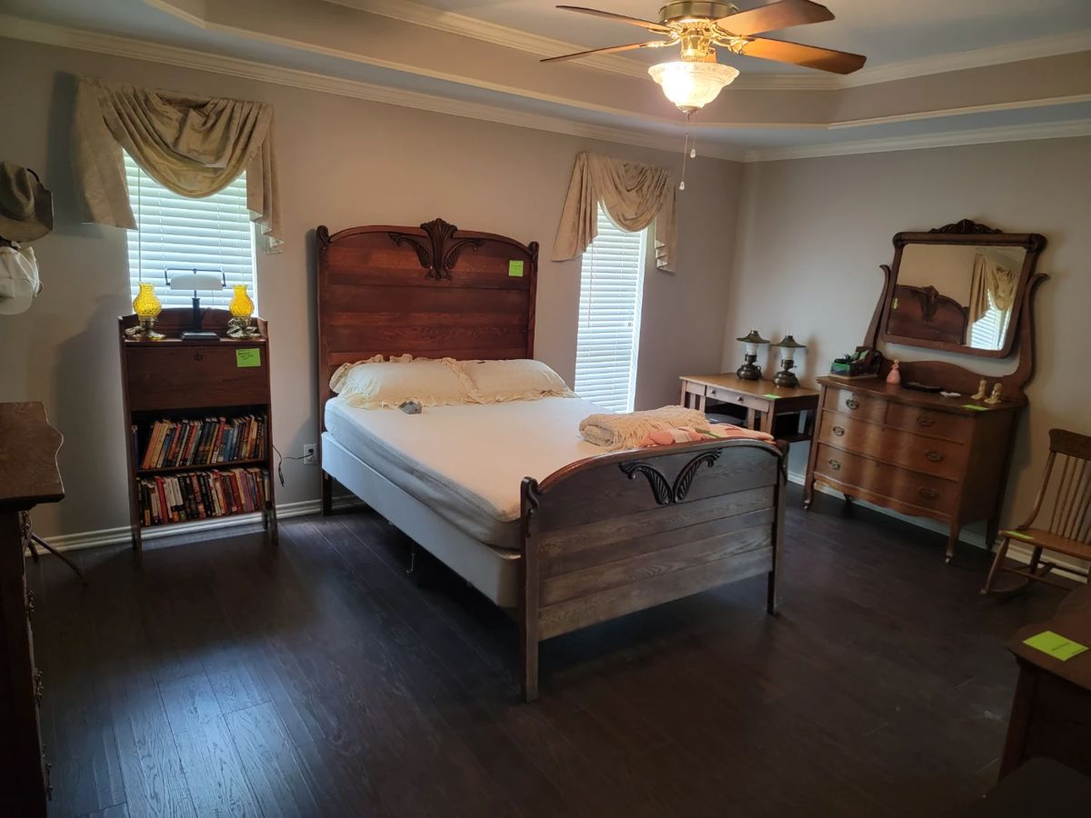 Lakeside Estate Sales LLC Athens, TX. Half... starts on 3/29/2024