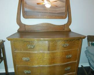 Oak Dresser 5 drawer with mirror