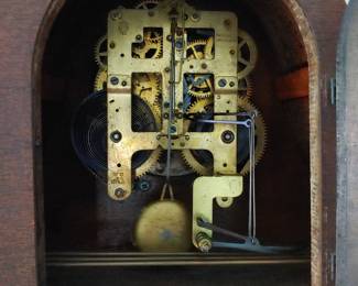 Seth Thomas Mantle Clock (back)