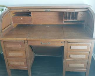 Authentic Oak rolltop desk with key