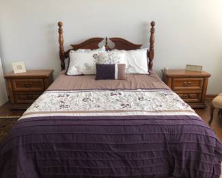 Queen Bed, Linens