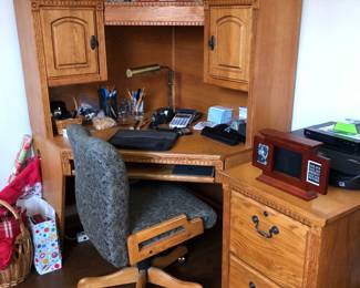 Oak Corner Desk, File