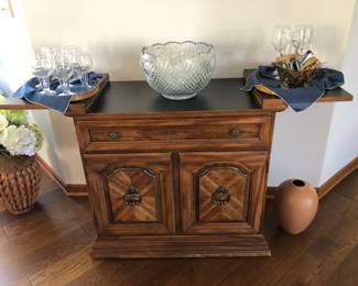 Cabinet w/Slate Fold Outs