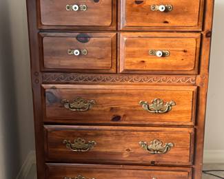 Solid Wood, Dovetail, Queen Bedroom Set - Dresser, Mirror, Nightstand, Headboard, Rails, Beauty Rest Mattress & Boxspring 