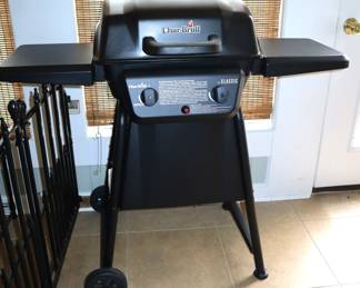 unused Char Broil gas grill,like new