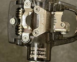 Peloton PLTN-RB1VQ HD 21" Touchscreen Monitor / Screen Bike Console 3rd GEN.  Immersive 21.5" HD touchscreen gives you a front-row seat in every class
Resistance knob for manual control.  In-workout metrics like heart rate, output, cadence, and resistance.  Pair your heart rate monitor or download the Peloton Watch App to track your workouts.  Compact 4' x 2' footprint, smaller than your average yoga mat.