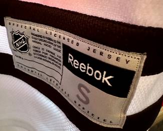 Jonathan Toews # 19 Reebok Jersey Size Small