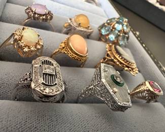 Look at the incredible detail work on the sides! Gorgeous.