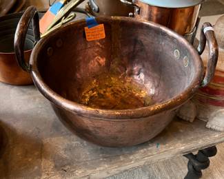 $200 Jan copper pot