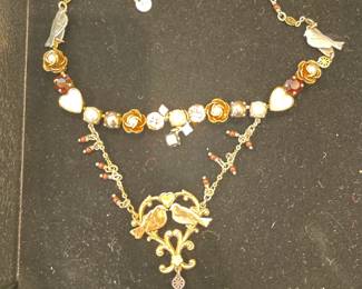 Love birds necklace 