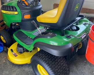 $1300 John Deere D130 riding lawn mover - Hours less 182 hours -2012-2013