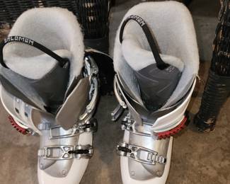 Salomon ski boots