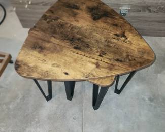 Set of 3 nesting tables