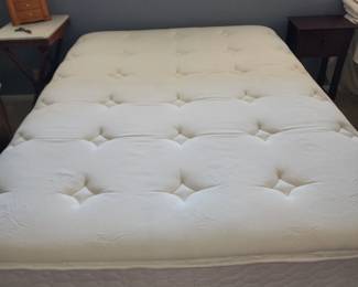 Queen size bed
