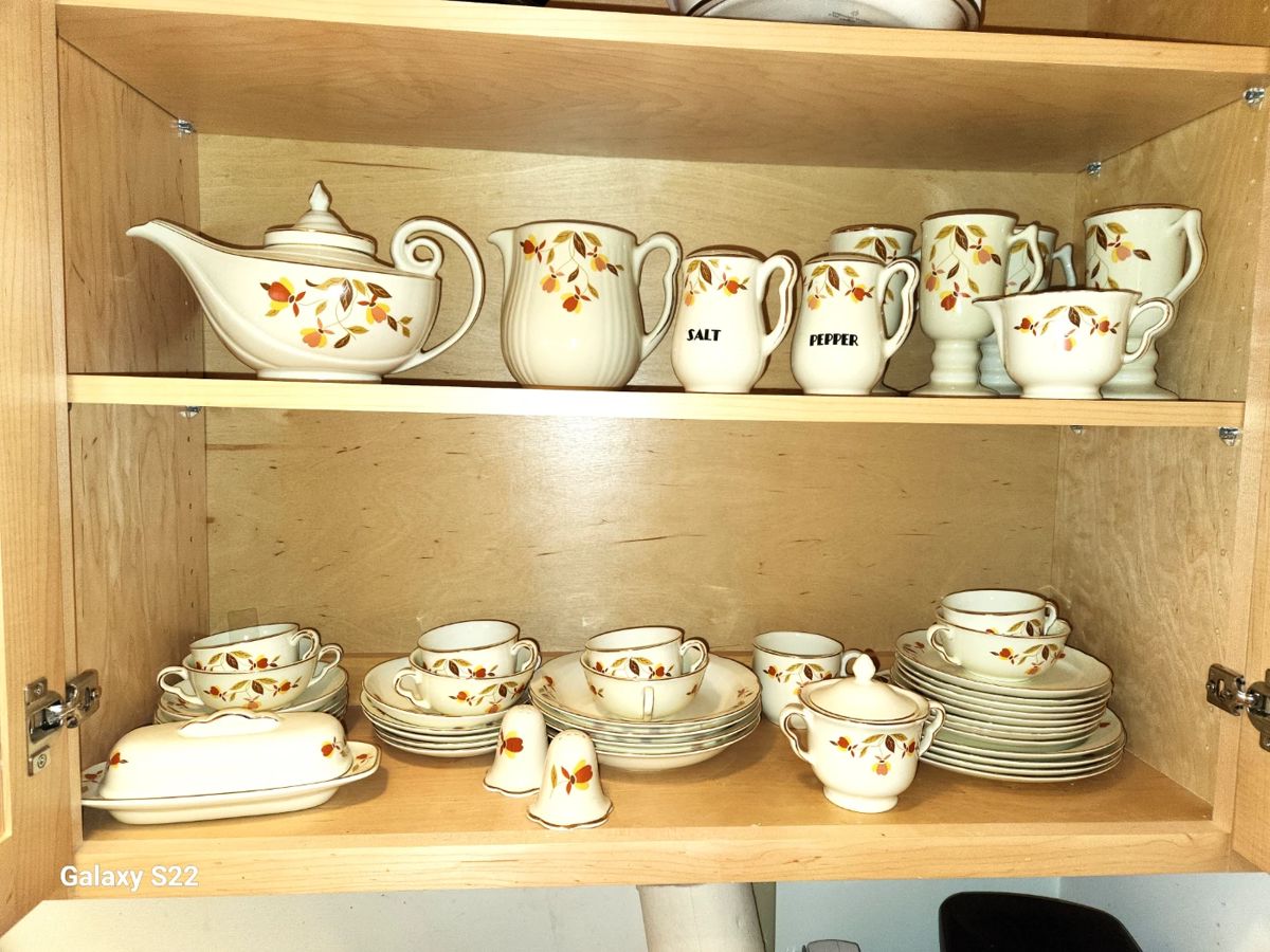 Vintage Halls Jewell Tea 