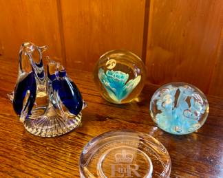 Vintage Joe St Clair Art Glass Floral Paperweight With Controlled Bubbles, The Silver Jubilee 1952-1977 H.M Queen Elizabeth II Paperweight, Murano Style Art Glass Penguins