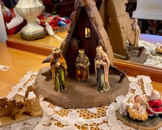 Vintage Wooden Crèche , Vintage Wisemen Figures