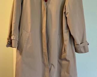 Heavy Trench Coat made in Hong Kong