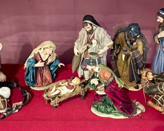 Grandeur Noel 2002 Nativity Set