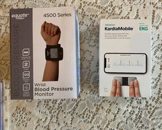 Equate Wrist Blood Pressure Monitor/Kardia Mobile EKG