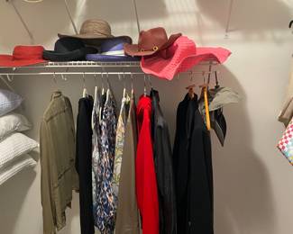 Women's Clothing/Hats