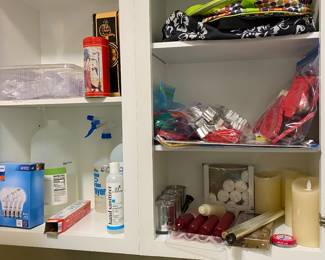 Candles/Pyrex Totes/Cookie Cutters